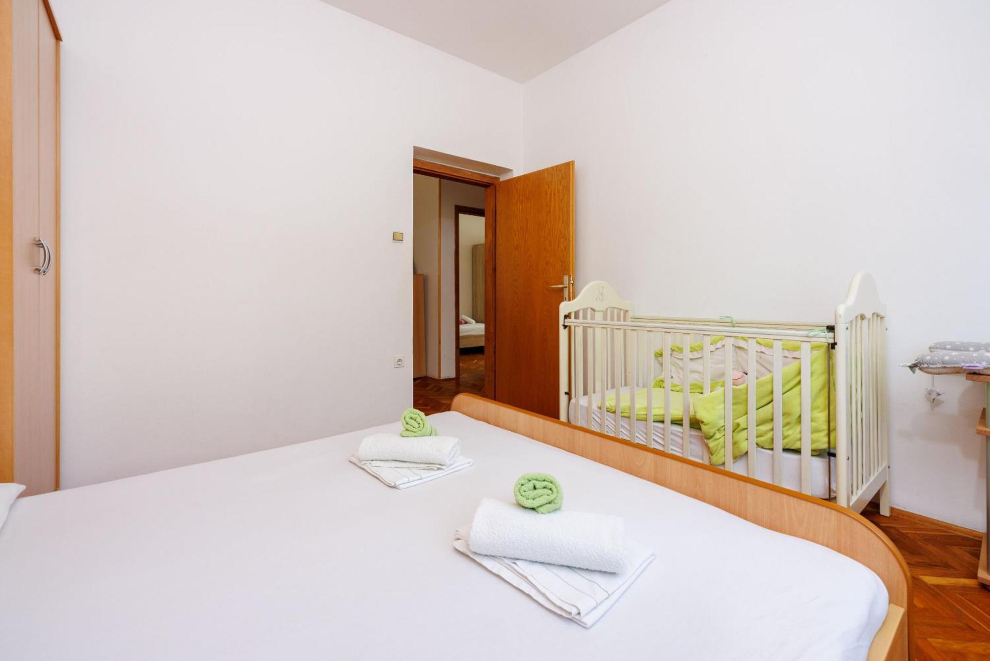 Apartments Davorka Crikvenica Exterior foto
